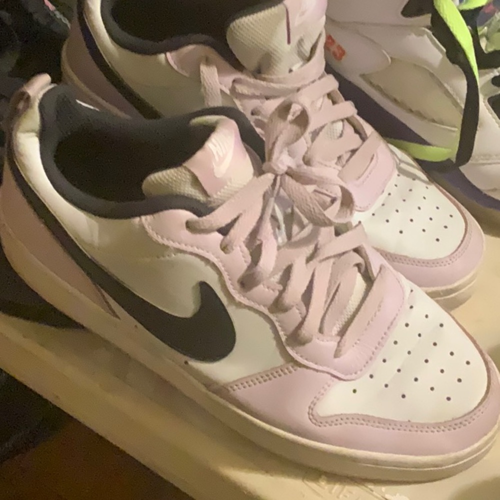 Nike shoes